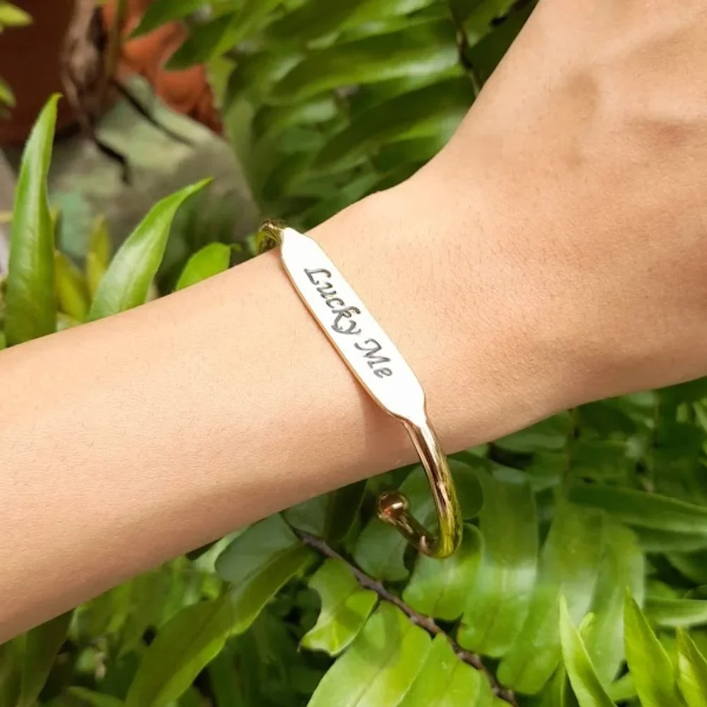 gold bangle - Picture 1 of 4